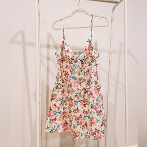 White Floral Dress // Size Medium